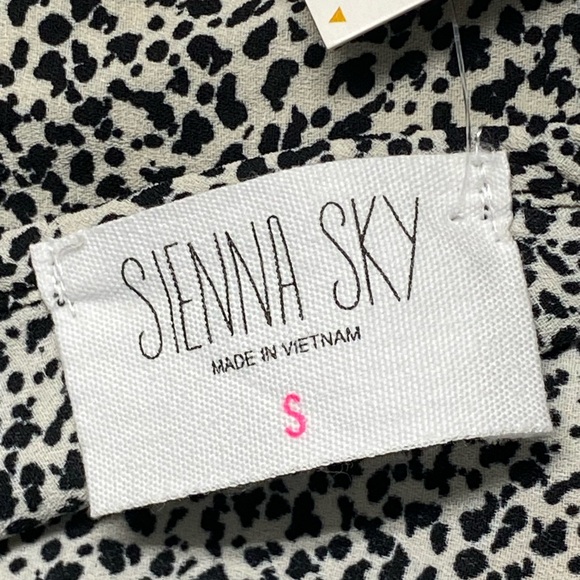 🤍Sienna Sky | black & white dress | S | NWT - Picture 5 of 6